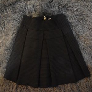 High-Waisted Textured Black Pleated Mini Skirt